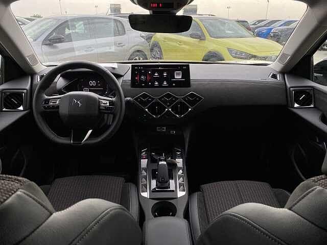 DS DS 3 3 BlueHDi 130 aut. Performance Line