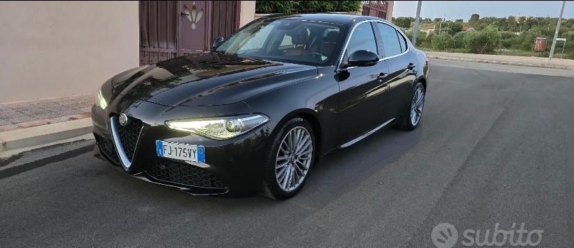 Alfa Romeo Giulia 2.2 Turbodiesel 180 CV AT8 Super