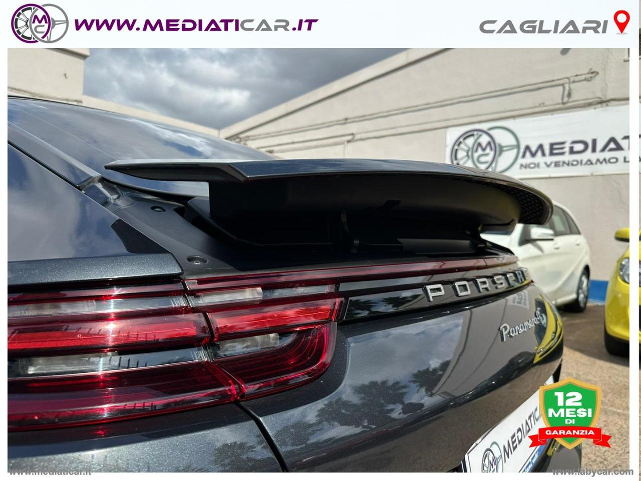 PORSCHE Panamera 4S