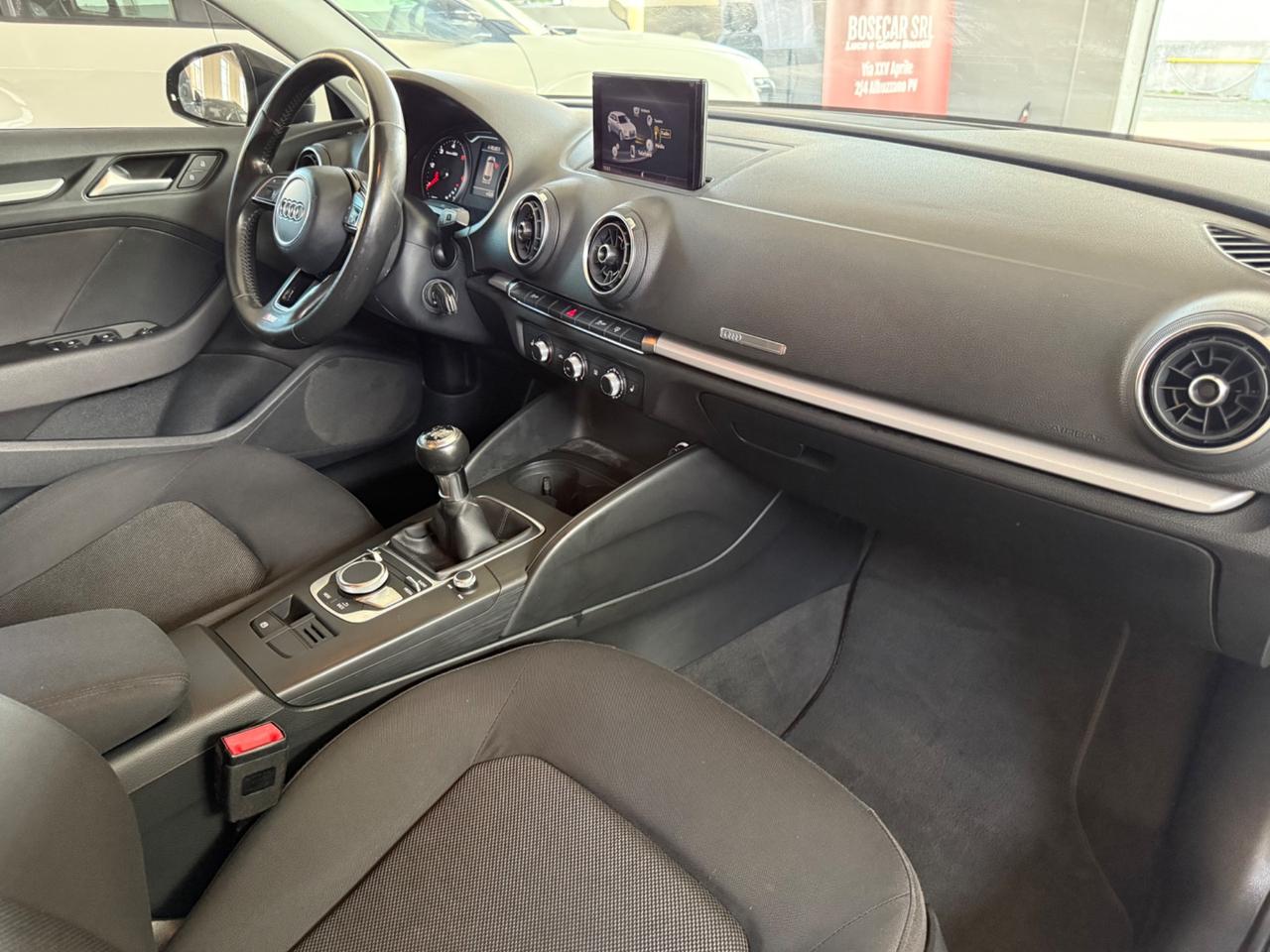 Audi A3 SPB 1.6 TDI Sport GRIGLIA RS VOLANTE S-Line