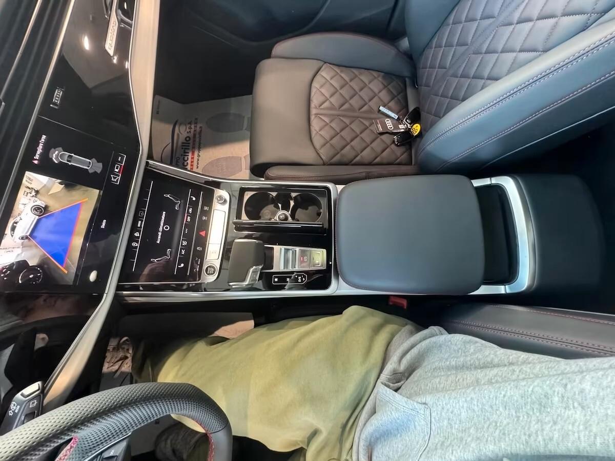 Audi Q8 SUV 50 TDI 286 CV quattro tiptronic S line edition KM0