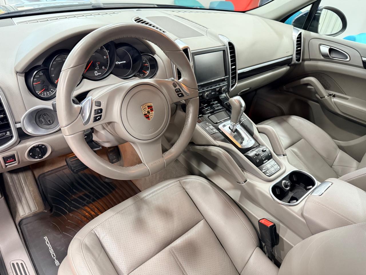 Porsche Cayenne 3.0 V6 245CV TUTTI I TAGLIANDI