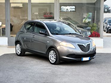 Lancia Ypsilon 1.2 69 CV 5 porte Platinum