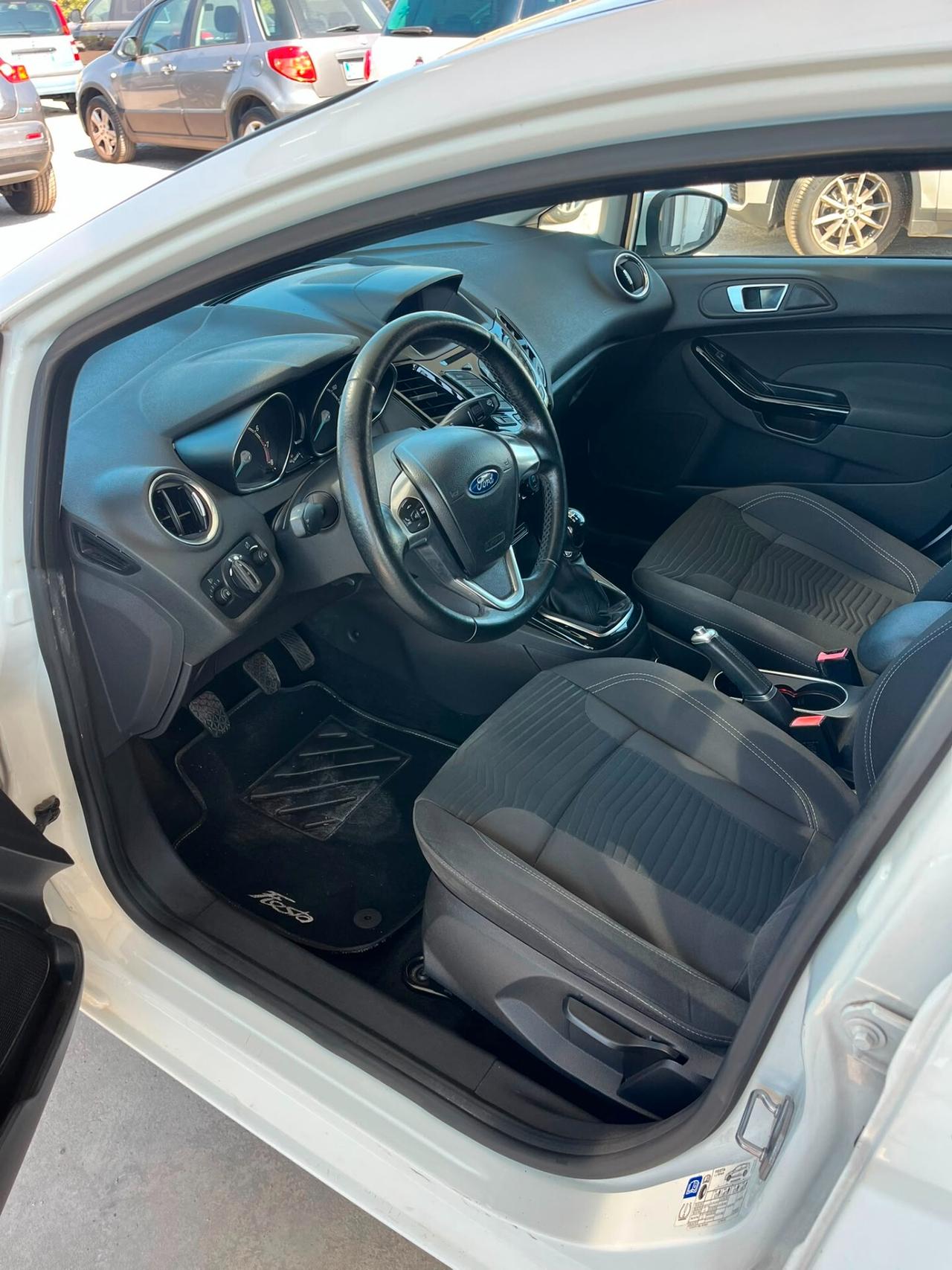Ford Fiesta 1.0 80CV 5 porte Black & White Edition