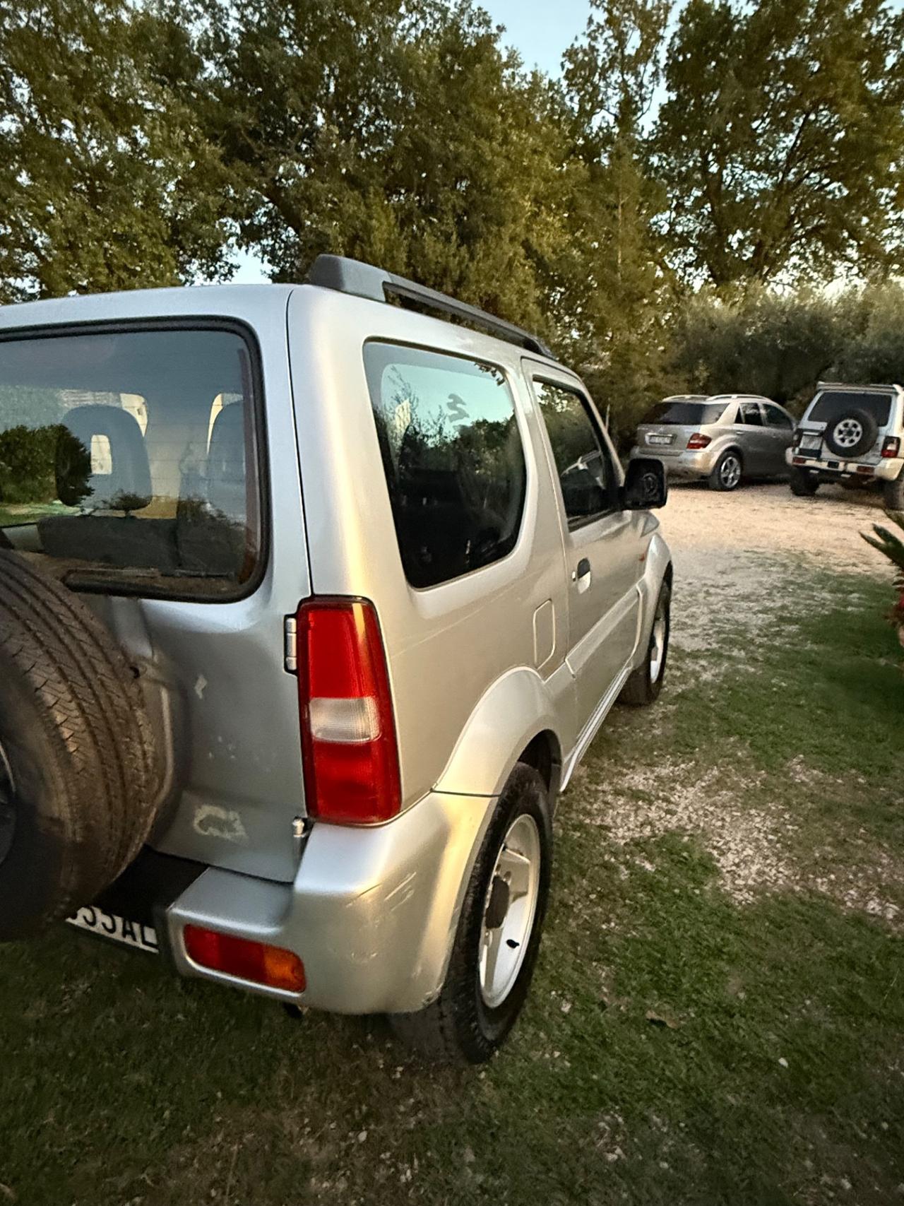 Suzuki Jimny 1.3i 16V cat 4WD JLX Mode