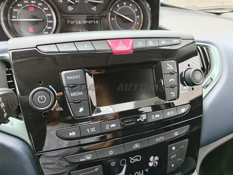 Lancia Ypsilon Ypsilon 1.0 firefly hybrid Oro s&s 70cv