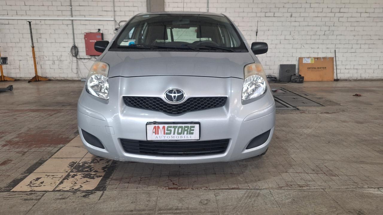 Toyota Yaris 1.0 5 porte Sol