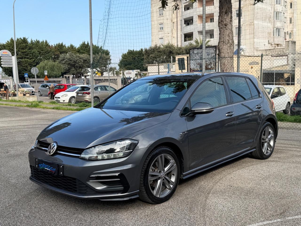 Volkswagen Golf 7.5 1.6 TDI R-Line
