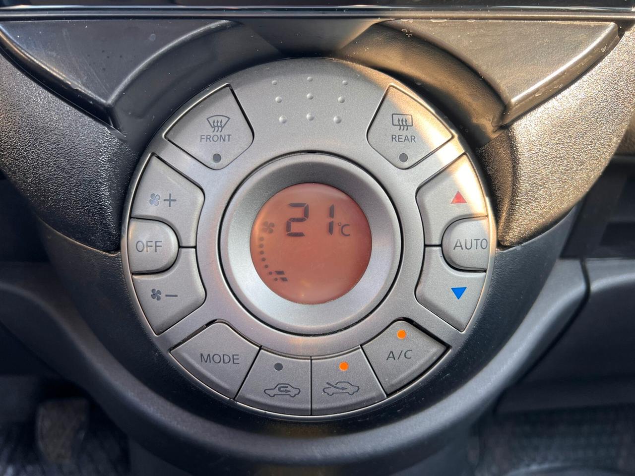 Nissan Micra 1.2 12V 5 porte Tekna