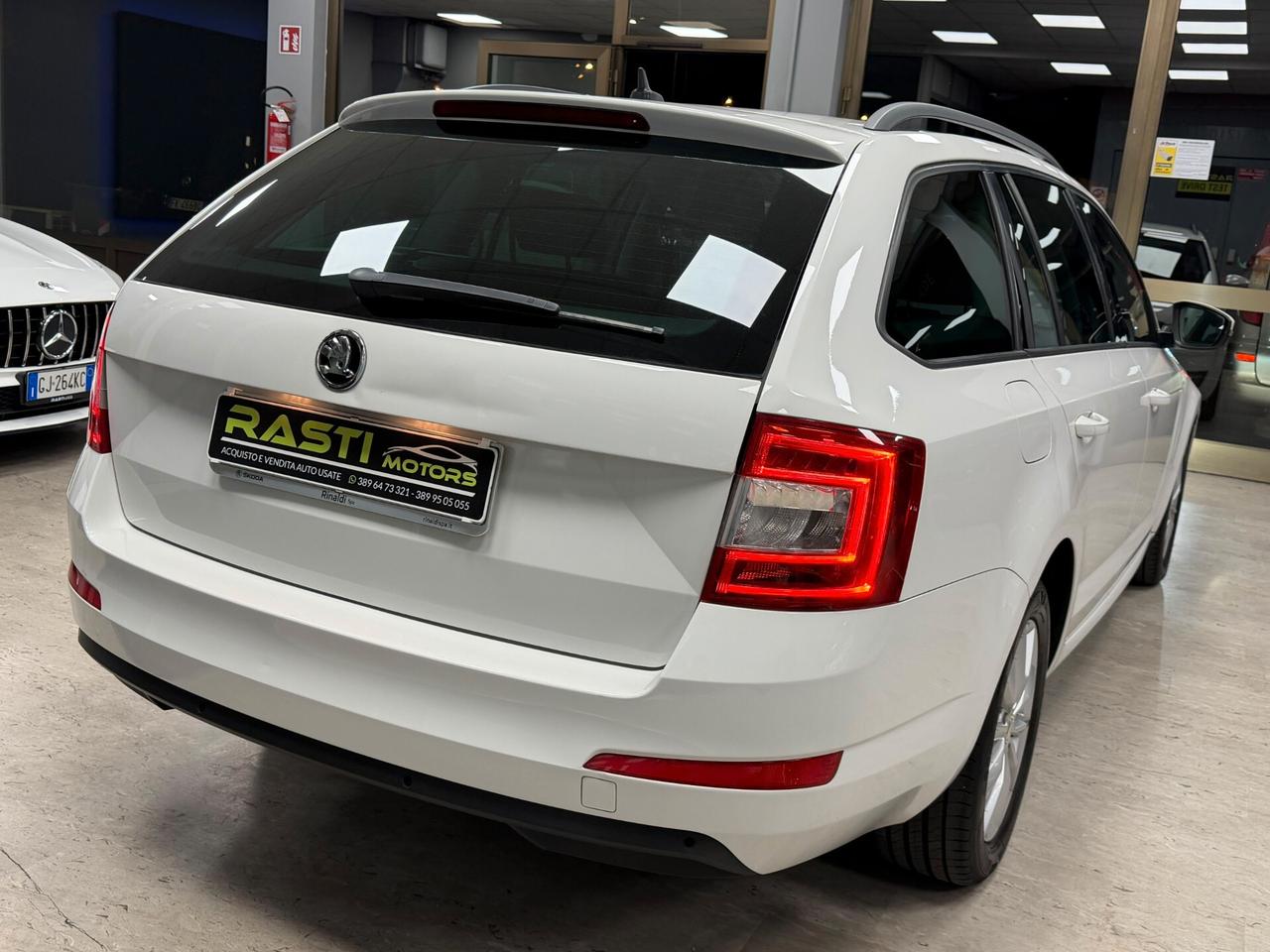 Skoda Octavia 1.6 TDI CR 110 CV DSG Wagon Style