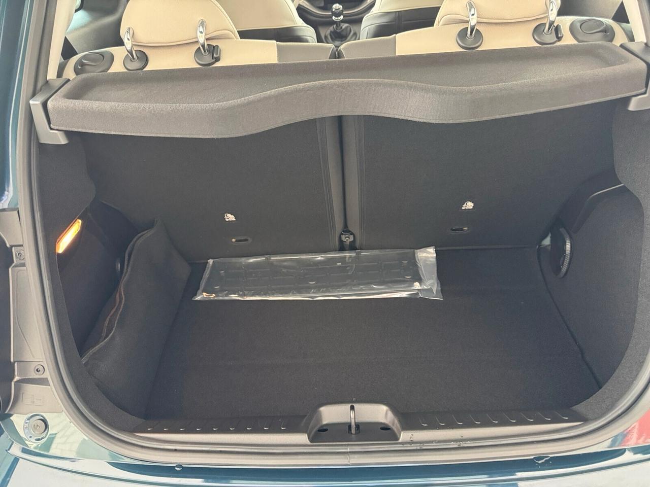 Fiat 500 Berlina Hybrid La Prima