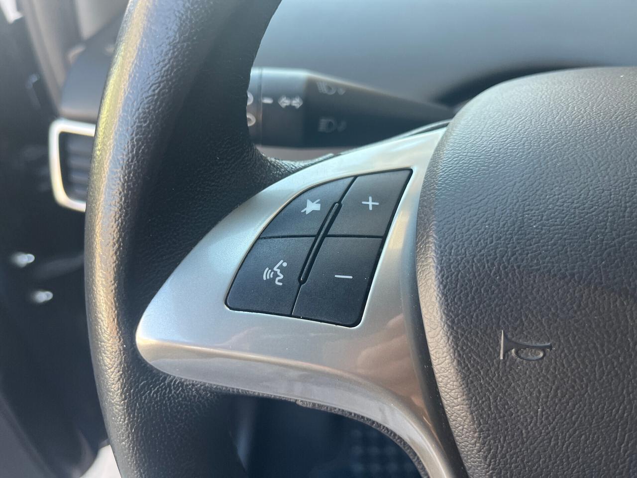 Lancia Ypsilon 1.0 Hybrid Gold 5 Posti