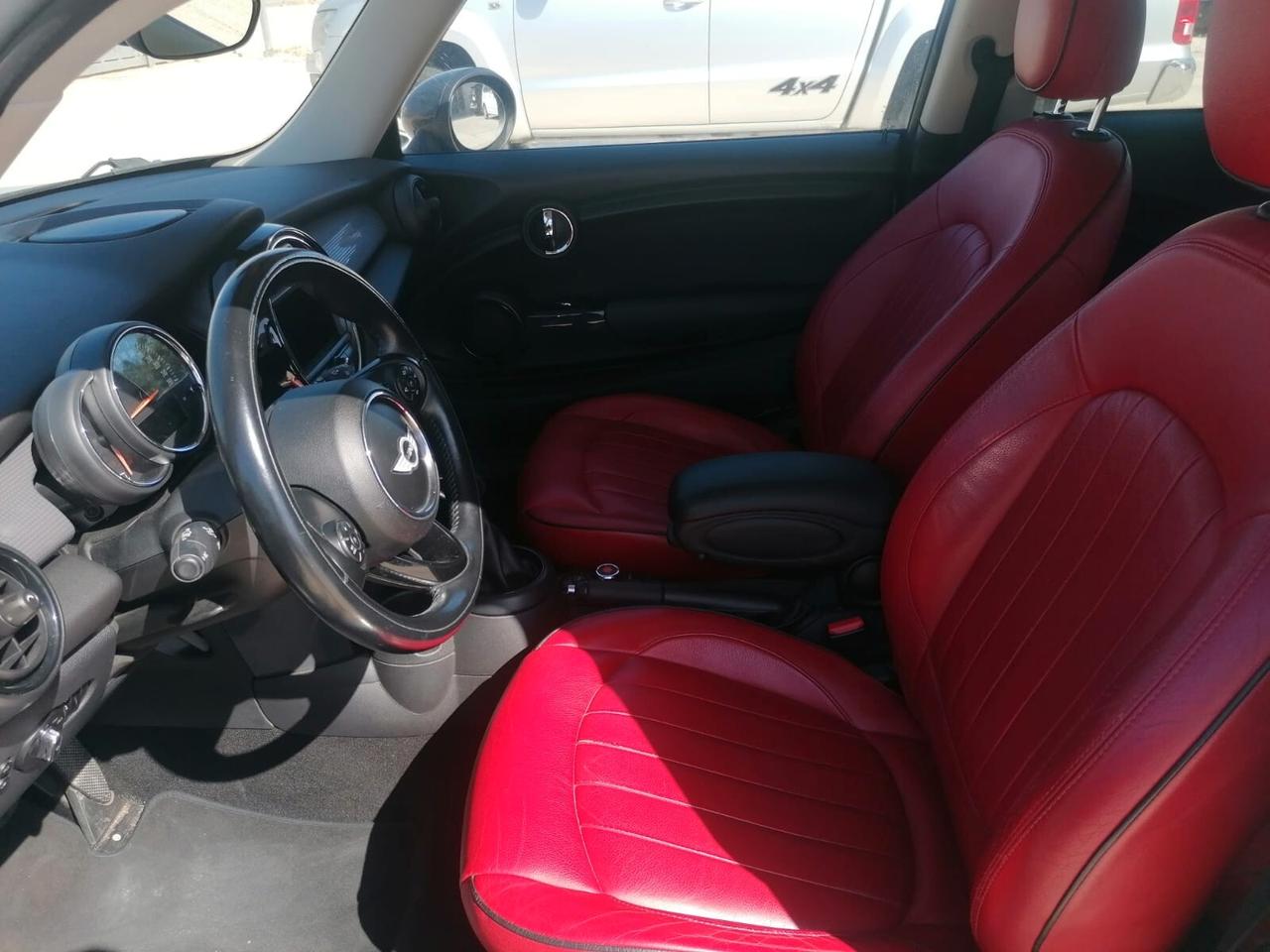 Mini Cooper Mini 1.5 Automatica