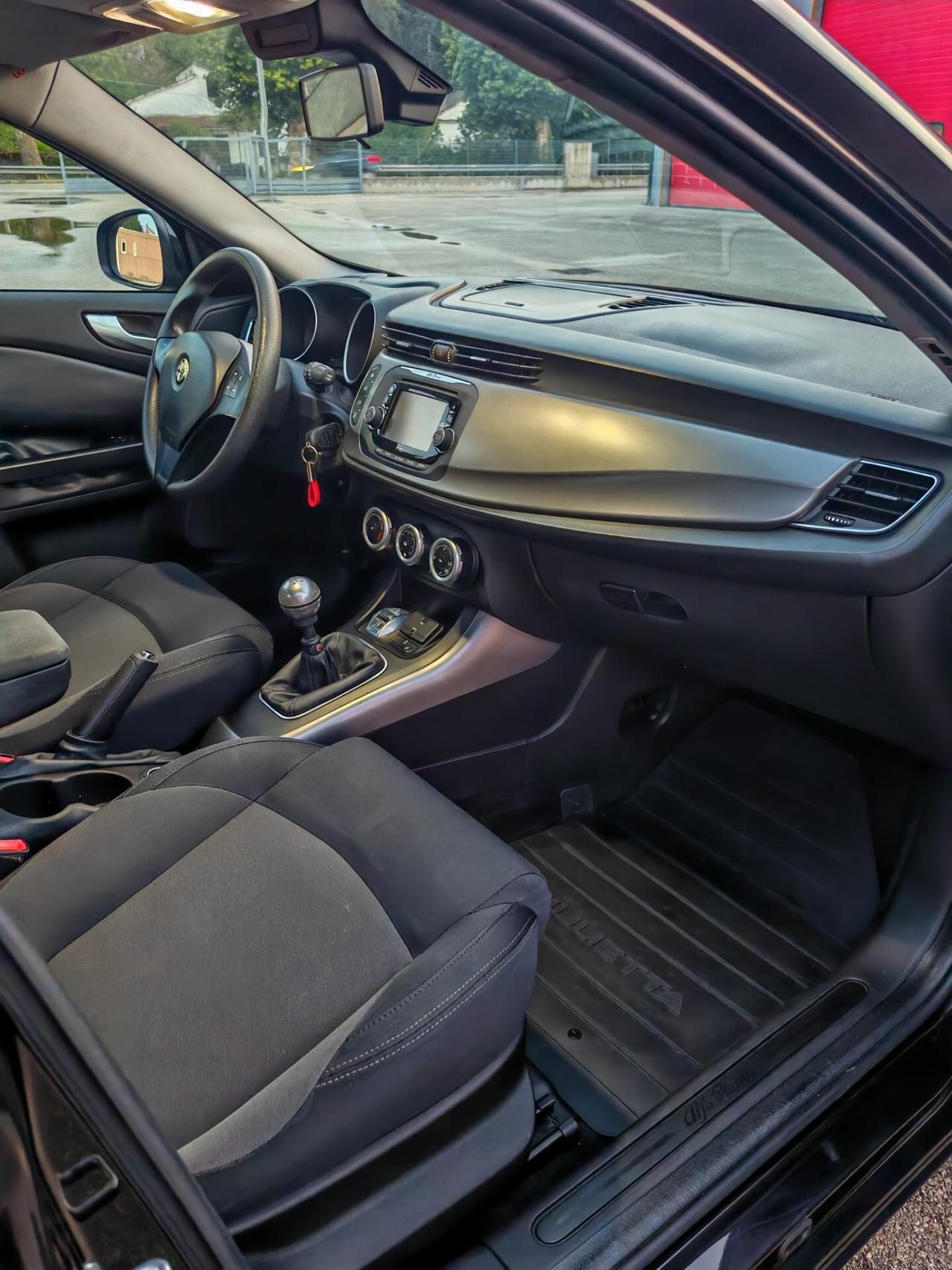 Alfa Romeo Giulietta 1.6 JTDm-2 105 CV Exclusive