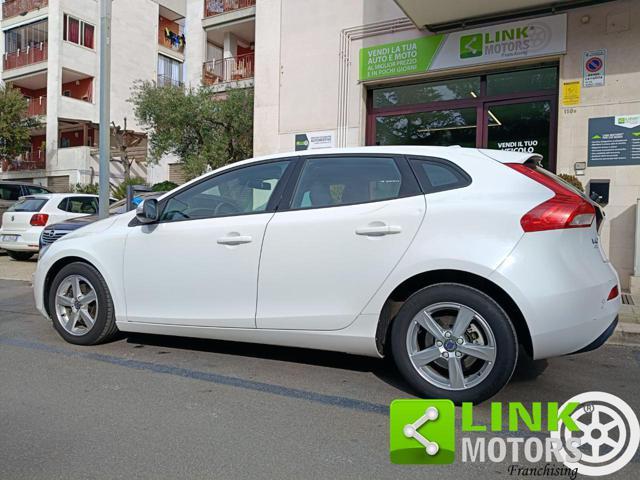 VOLVO V40 D2 1.6 Kinetic NEOPATENTATI