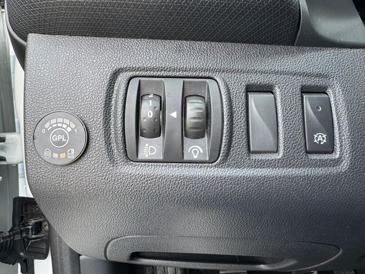 RENAULT CLIO 0.9 TCe 90cv 2019!! GPL DI SERIE !!!