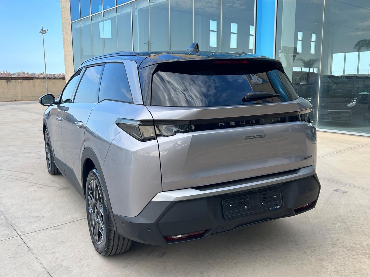 Peugeot 5008 Hybrid 145 e-DCS6 GT Exclusive - 7 posti - possibilità noleggio no scoring
