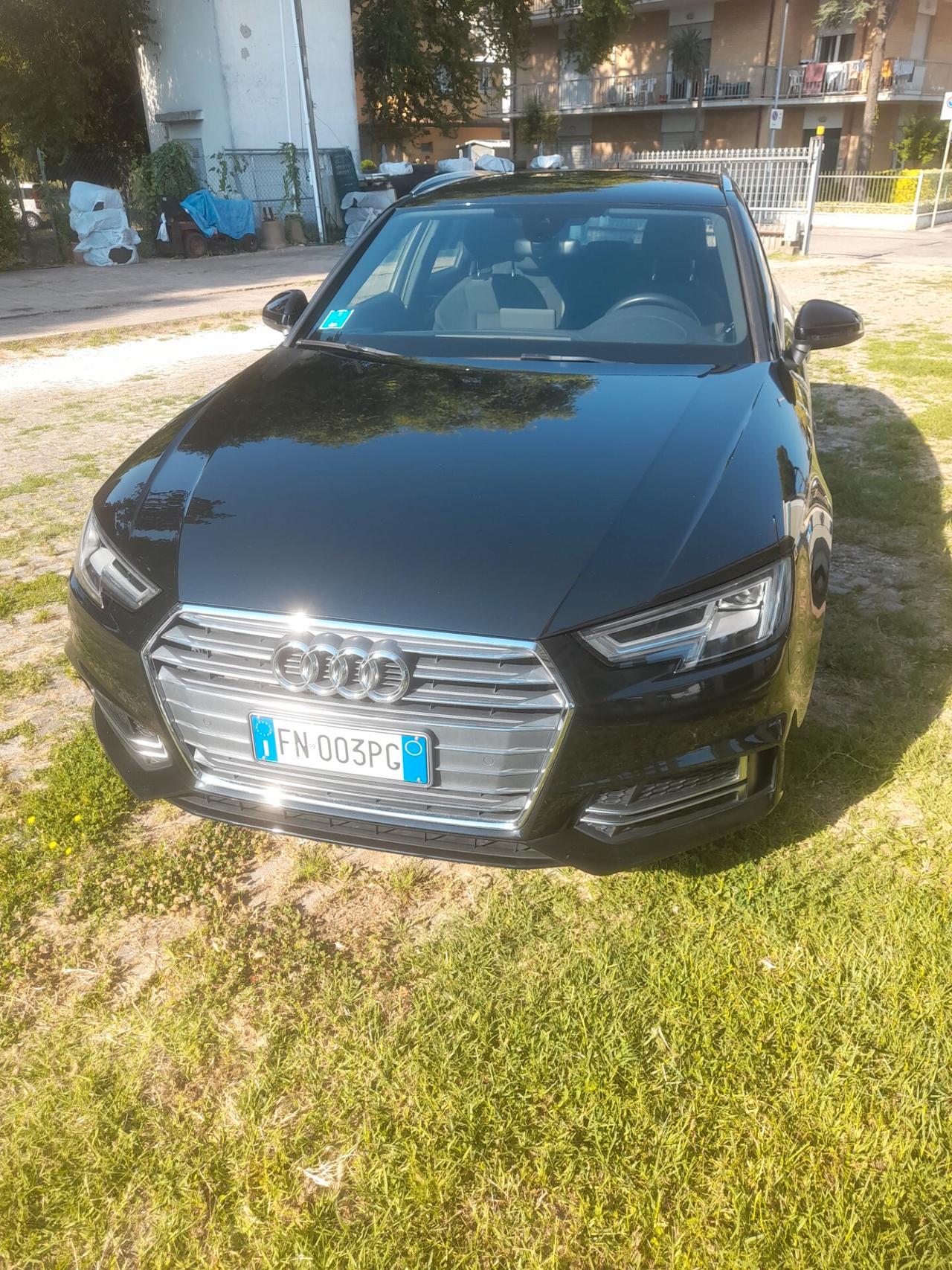 Audi A4 Avant 2.0 TFSI S tronic S line edition