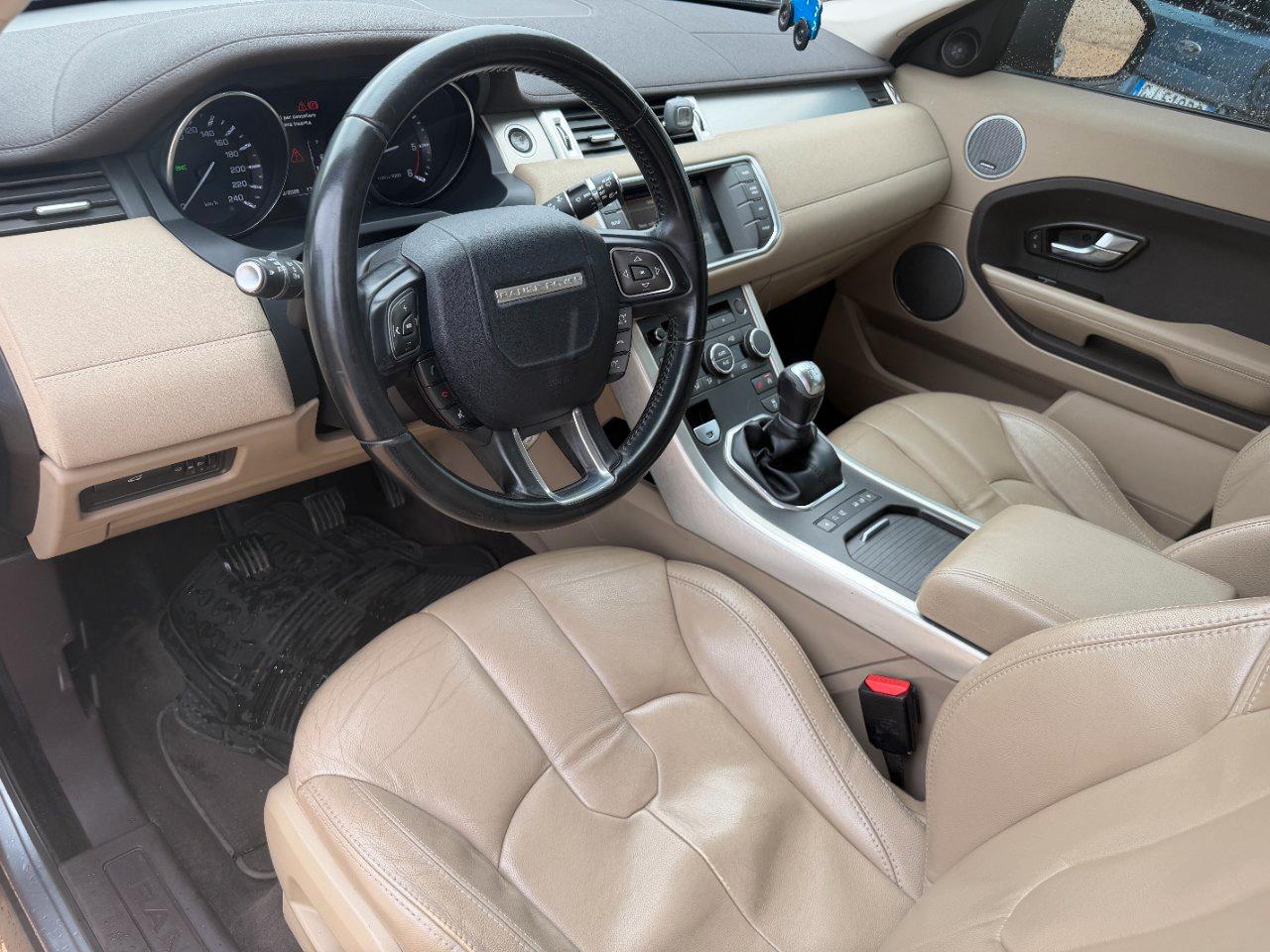 Land Rover Range Rover Evoque 5 Porte Range Rover Evoque 5p 2.2 td4 Pure Tech Pack 150cv