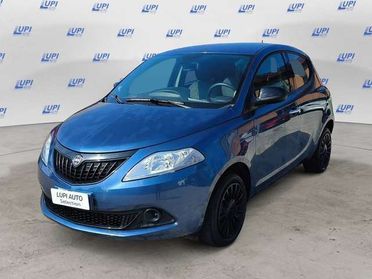 Lancia Ypsilon 1.0 firefly hybrid Silver s&s 70cv