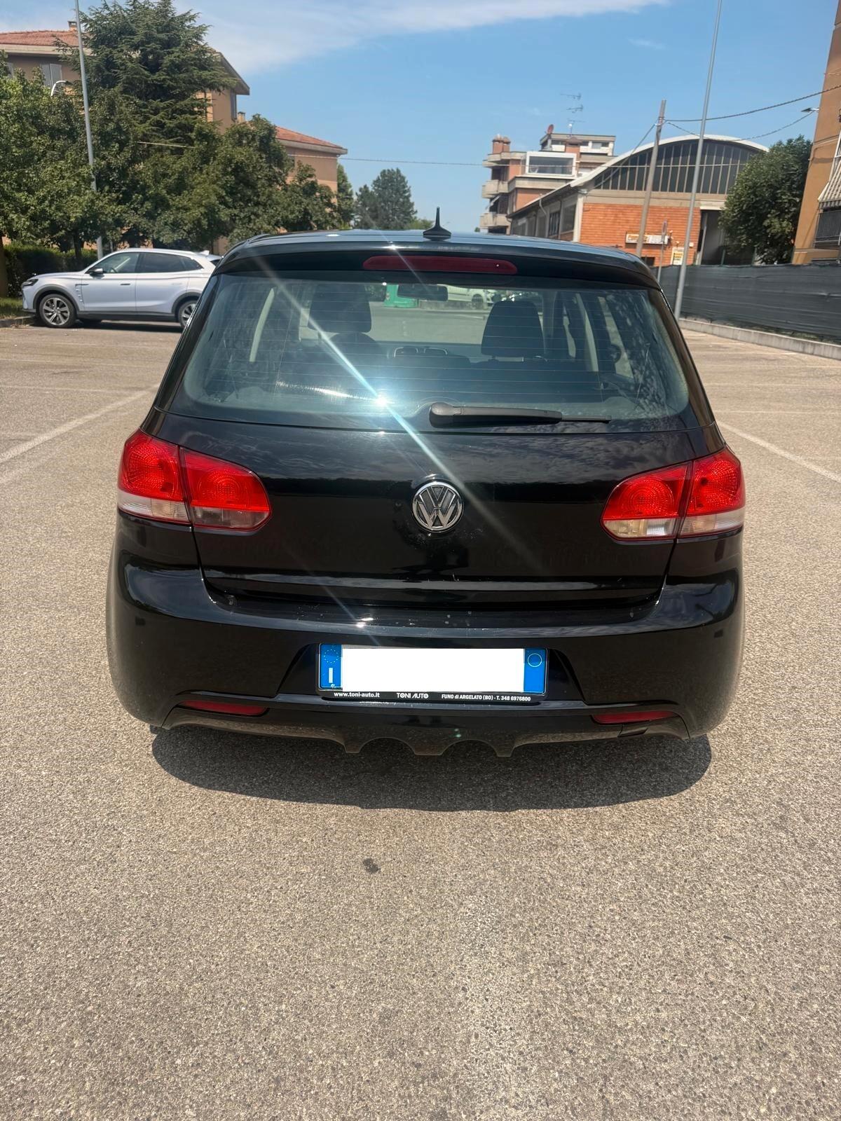 Volkswagen Golf 1.4 Gpl - NEOPATENTATI - 12 MESI DI GARANZIA -