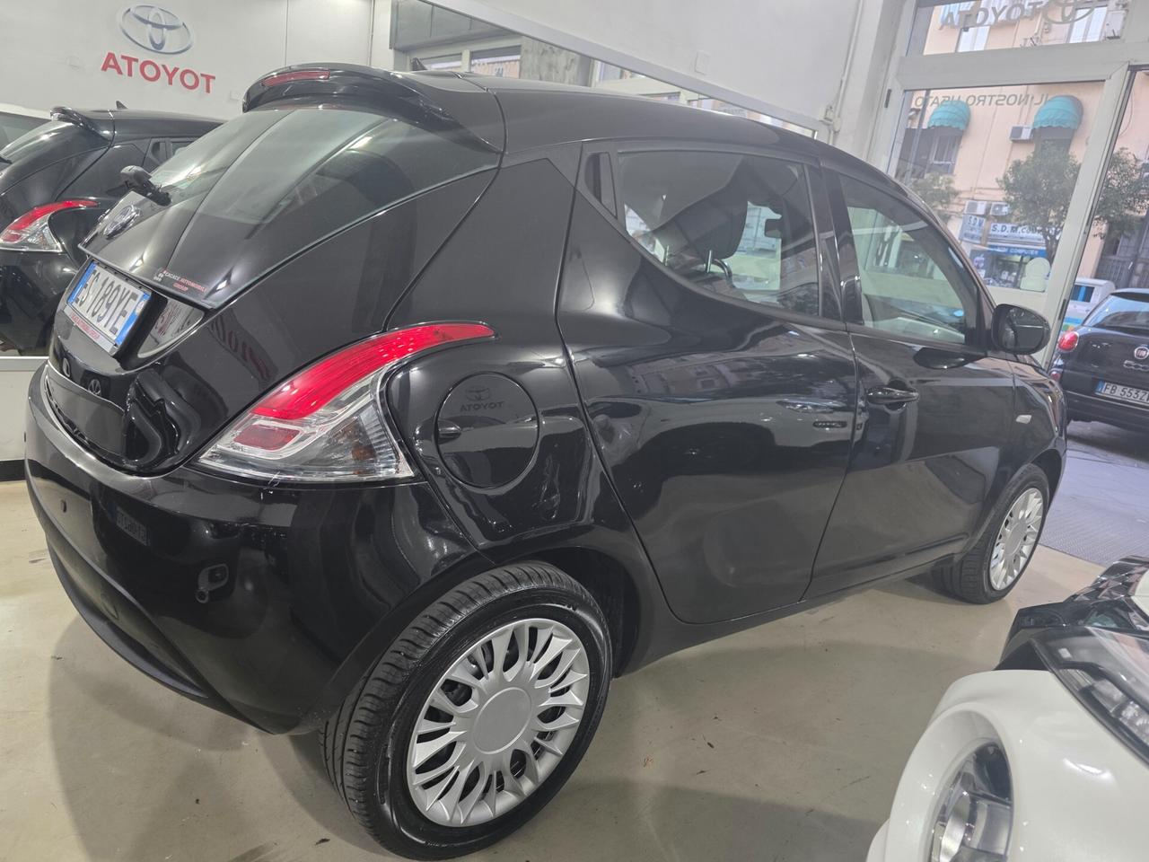 Lancia Ypsilon 1.2 GPL 69cv 1 PROPRIETARIO