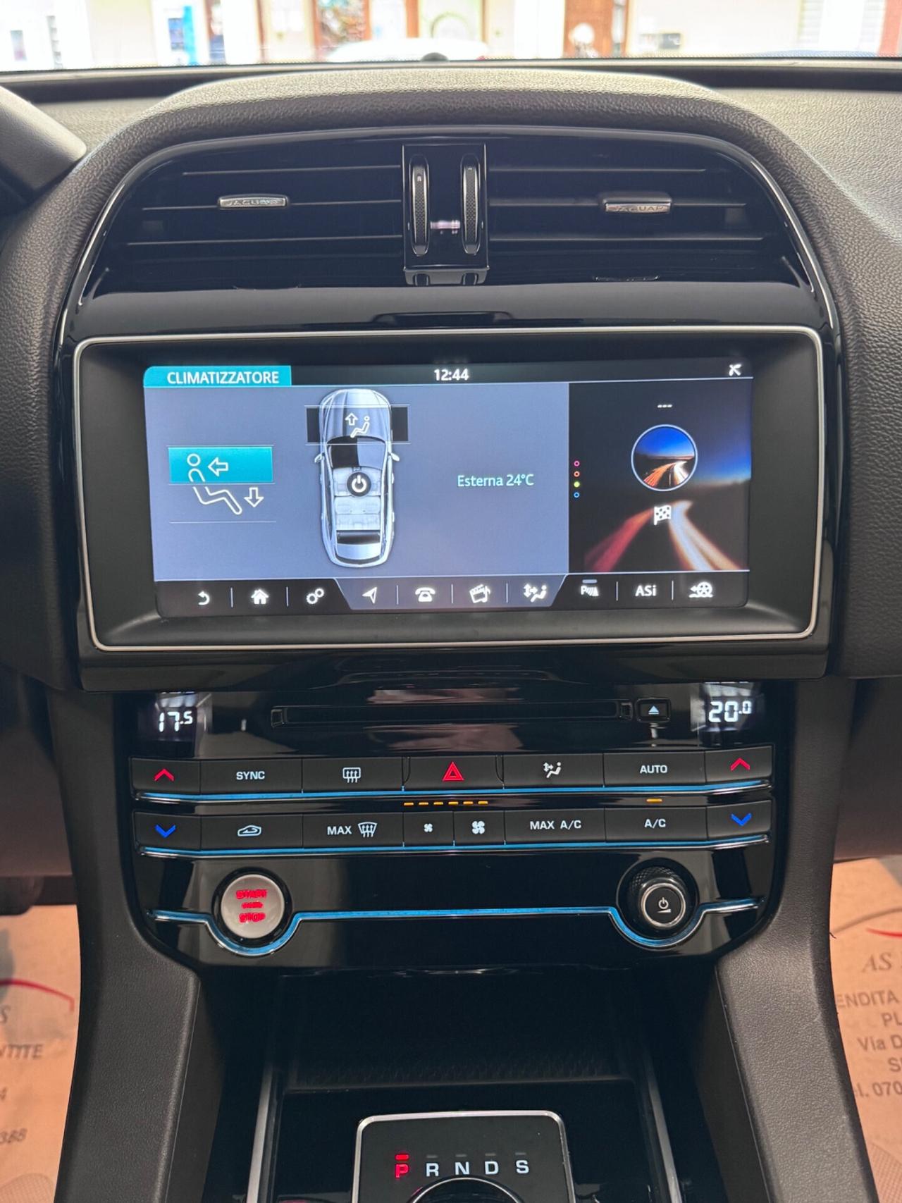 Jaguar F-Pace 2.0 D 180 CV AWD R-Sport Tetto Panoramico