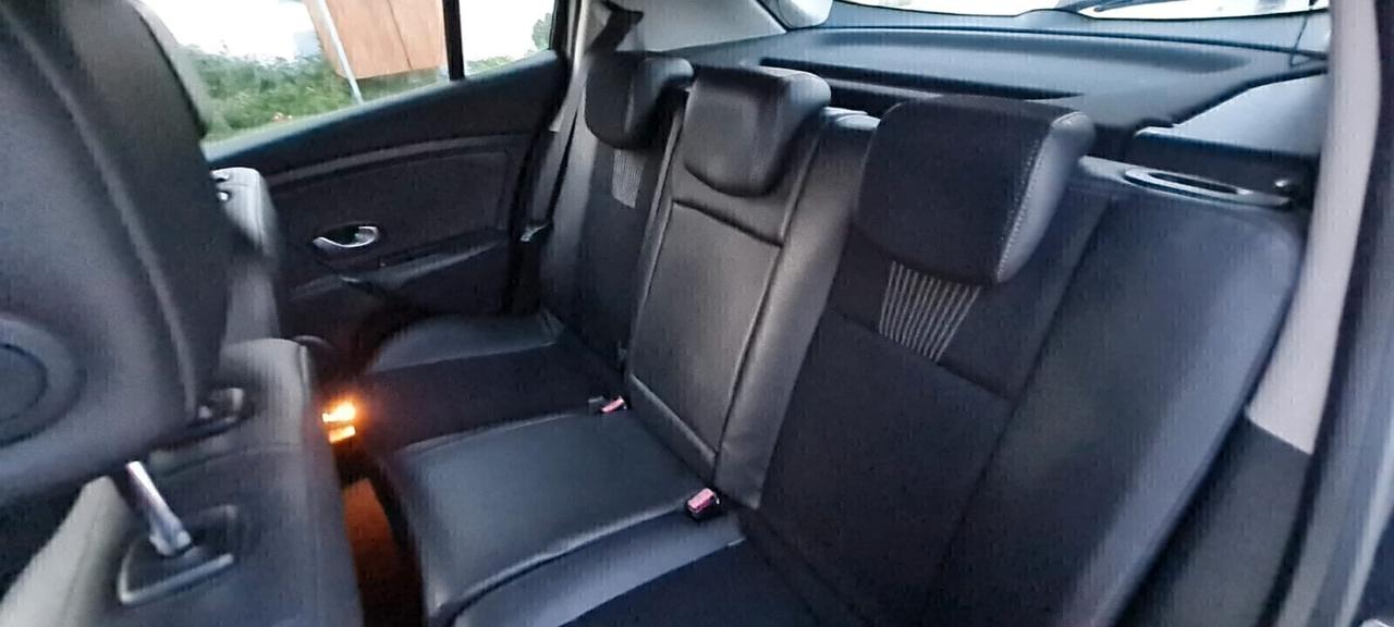 Renault Megane 1.9 dCi 130CV Dynamique