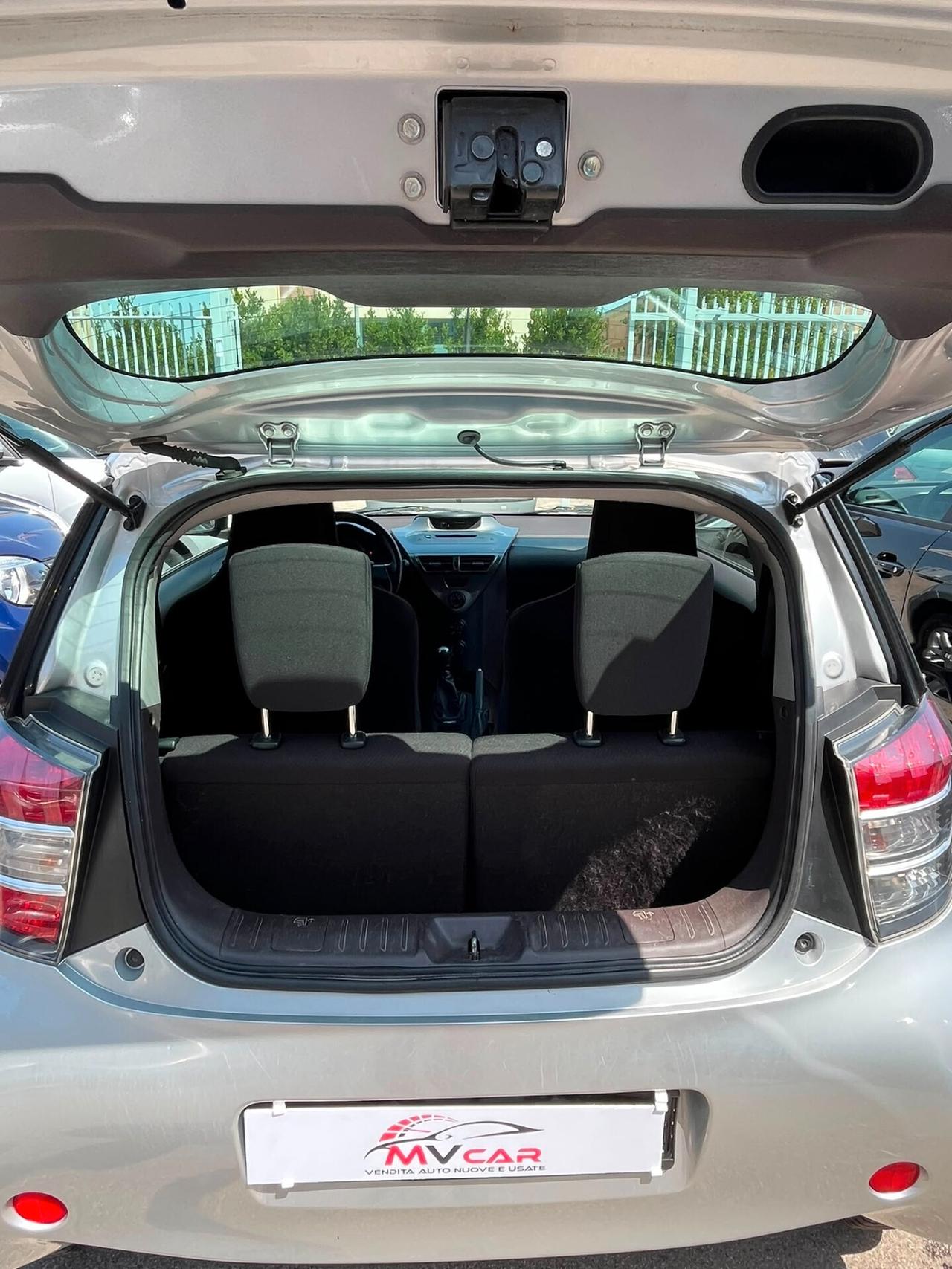 Toyota iQ 1.0 Sol