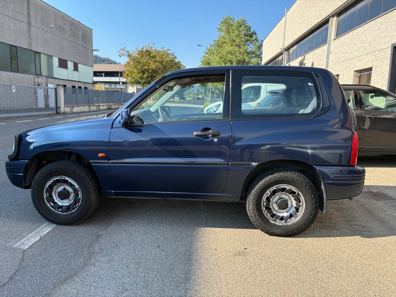 Suzuki Grand Vitara 1.6i 16V cat 3 porte
