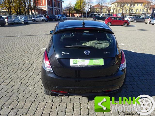 LANCIA Ypsilon 1.0 FireFly 5 porte S&S Hybrid Gold NEOPATENTATI