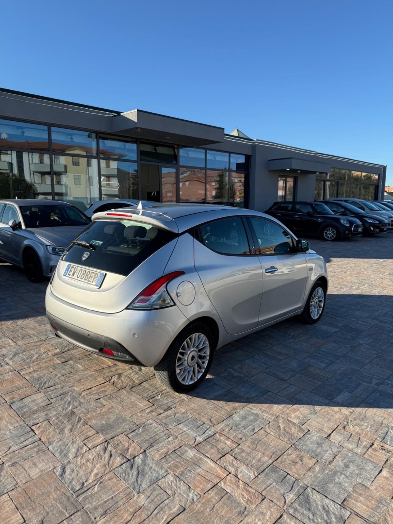 Lancia Ypsilon 1.2 Ok neopatentati