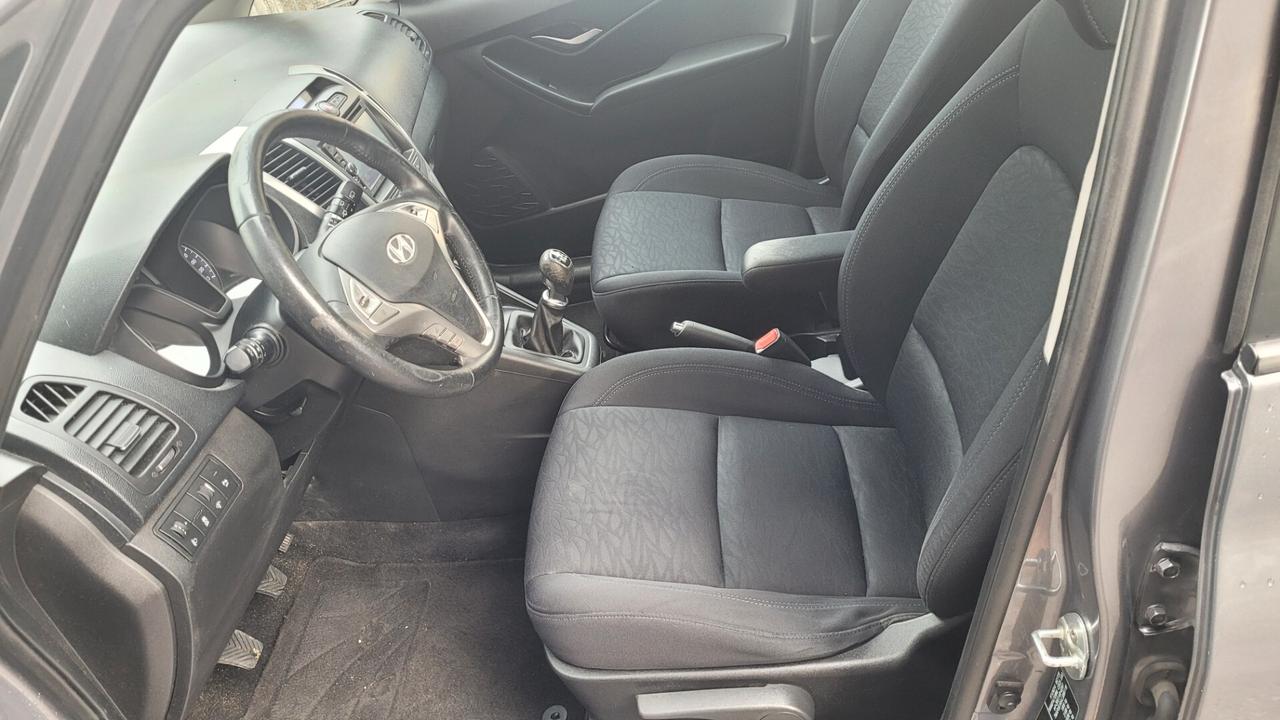 Hyundai iX20 1.4 CRDI 90 CV Style .. Adatta Ai Neopatentati..
