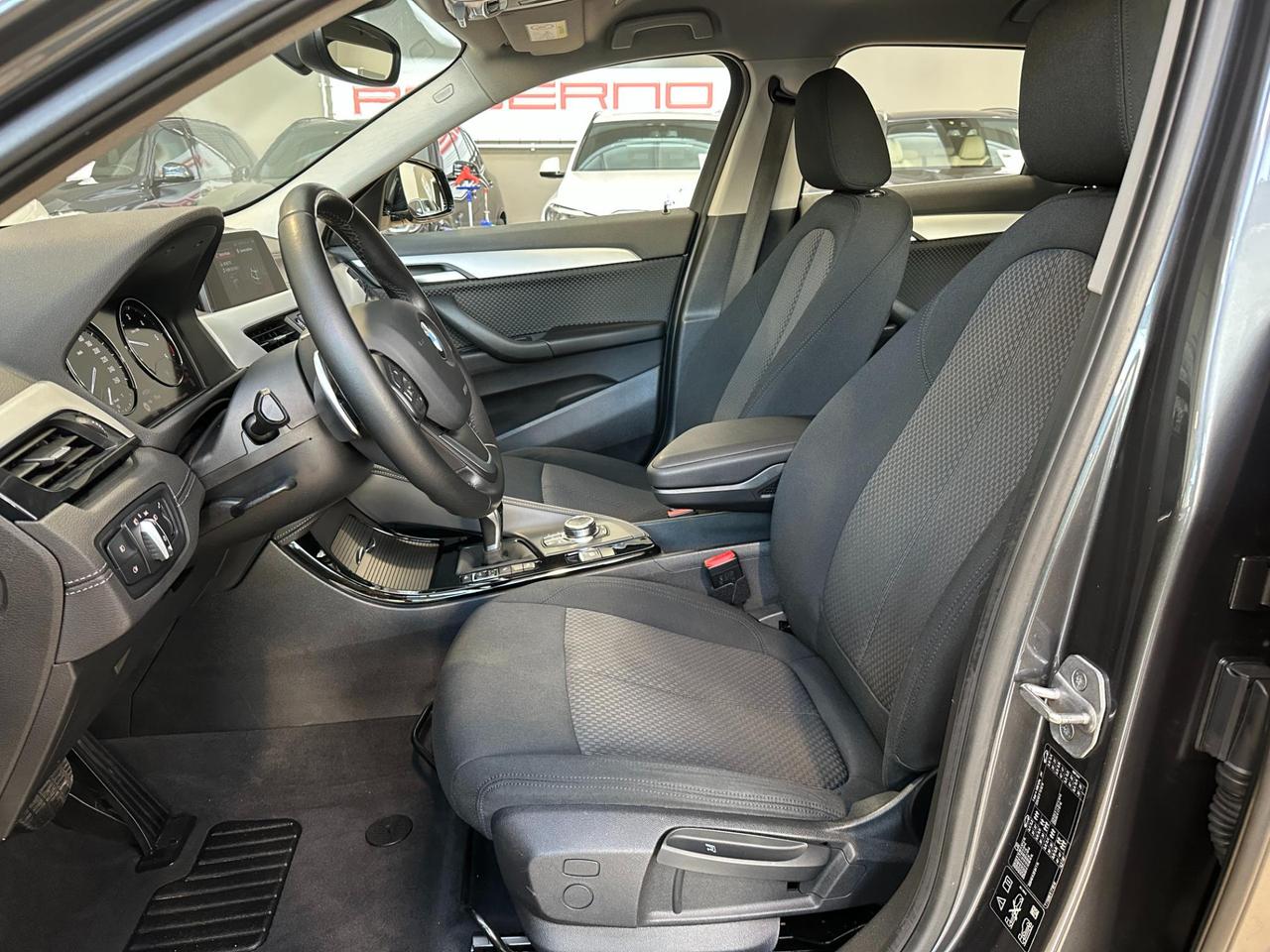 BMW X2 xdrive20d Advantage - LED - 19"- Navi