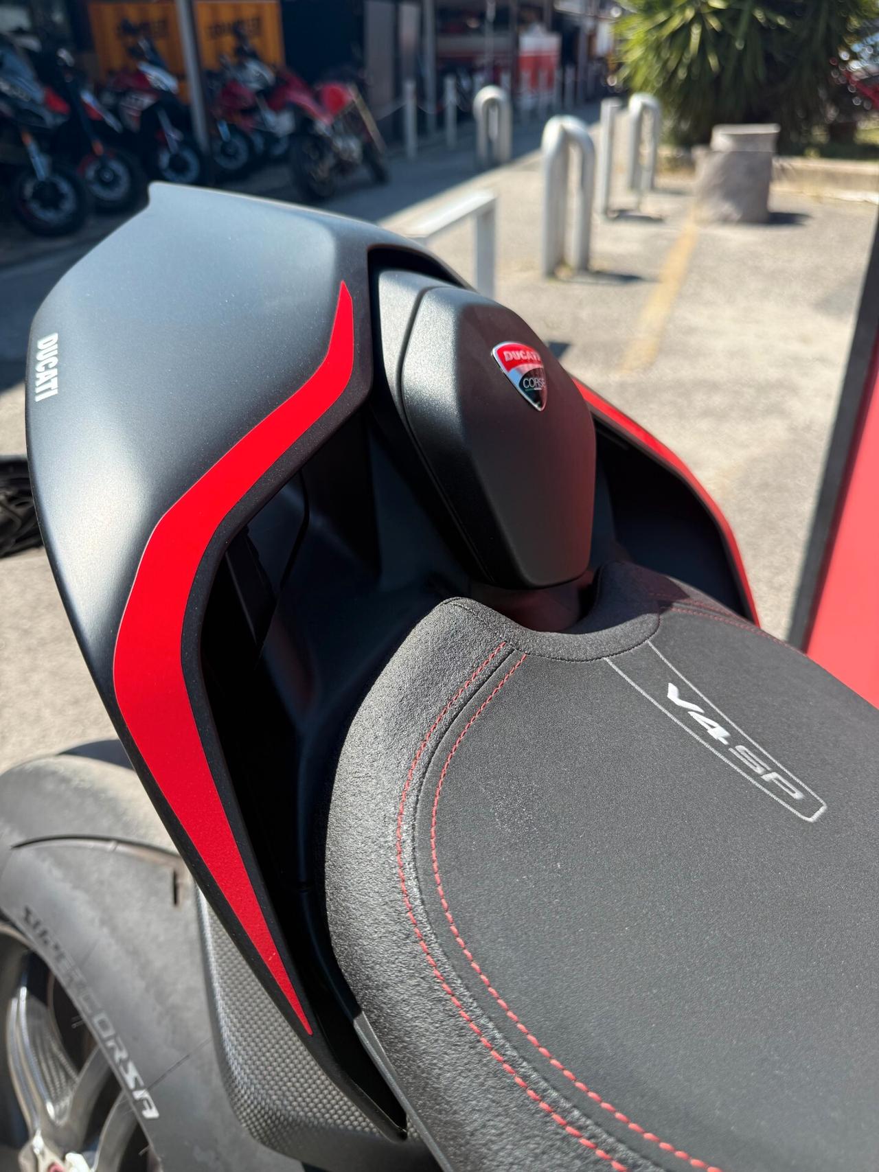 Ducati Streetfighter V4 SP