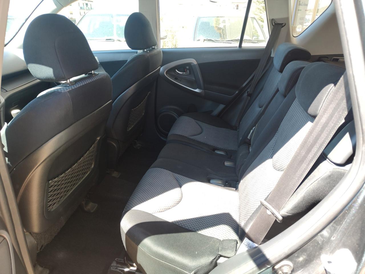 Toyota RAV 4 RAV4 2.2 D-4D 136 CV Sol
