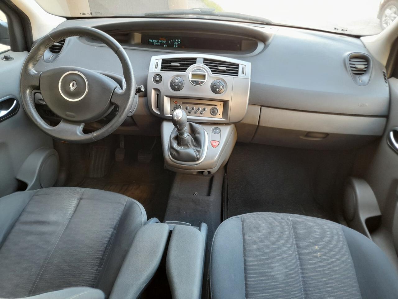 Renault Scenic Scénic 1.5 dCi/105CV Dynamique