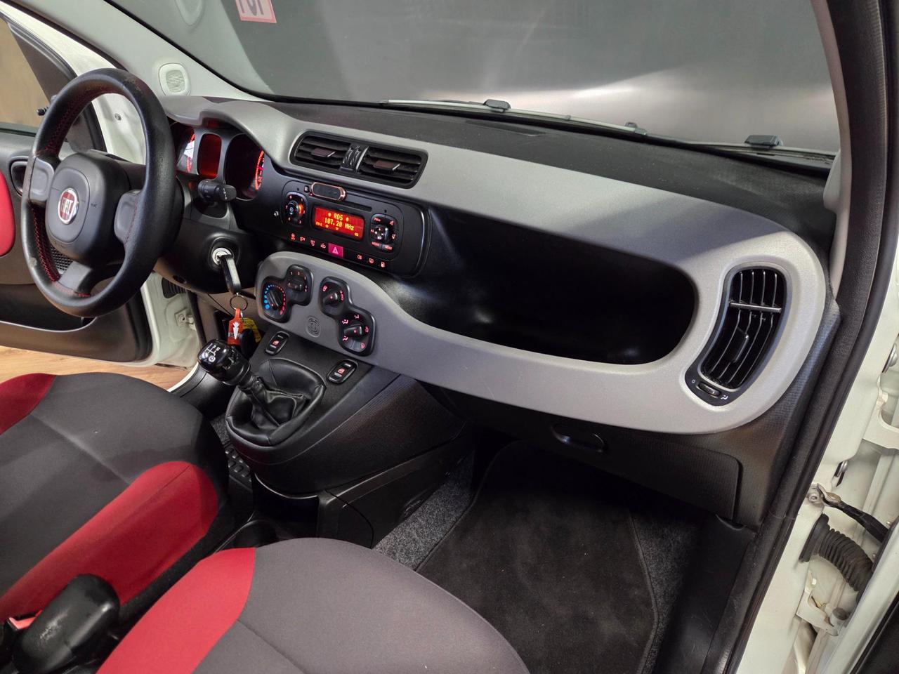 Fiat Panda 0.9 t.air t. natural power Lounge 80cv E5+