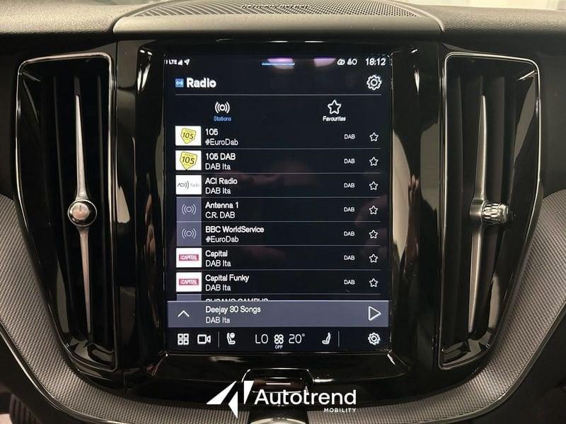 Volvo XC60 B4 197+12 CV Automatica Mild Hybrid Plus Dark