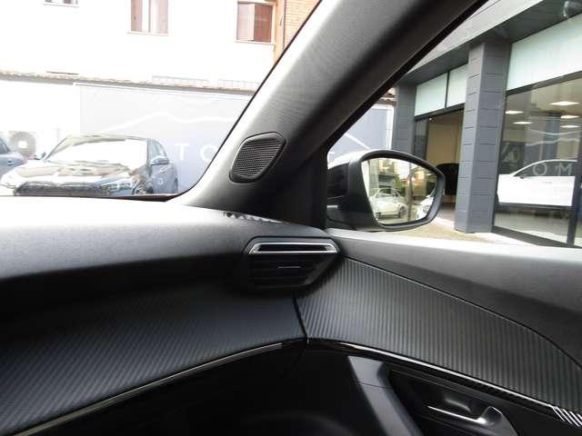 Peugeot 2008 1.2 BENZINA 100CV ALLURE MANUALE,LED,CERCHI 17