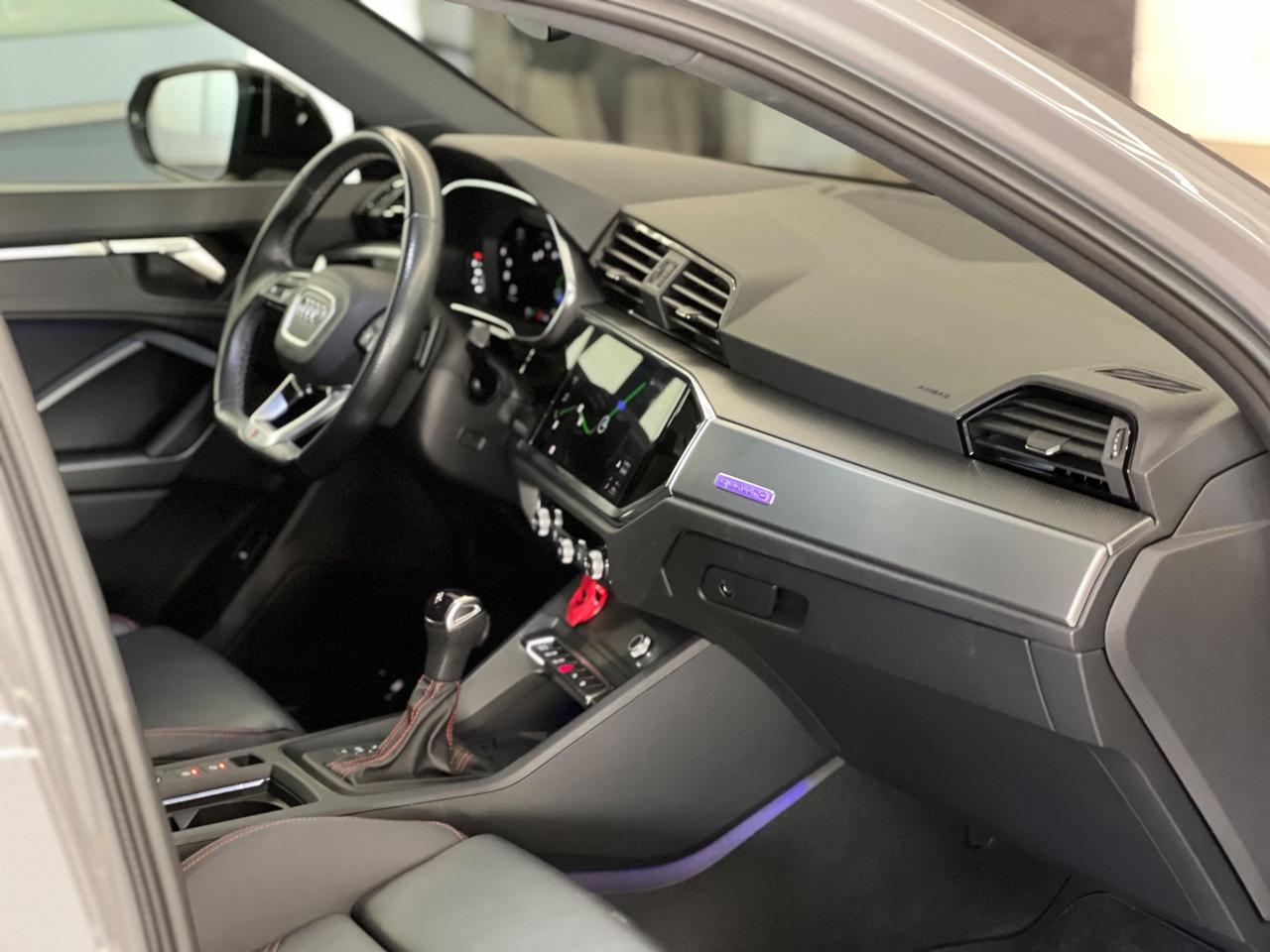 Audi Q3 SPB 40 TDI quattro S tronic Identity Black