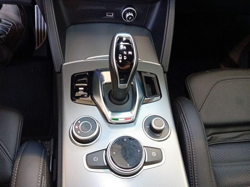 Alfa Romeo Stelvio 2.2 Turbodiesel 210 CV AT8 Q4 Veloce