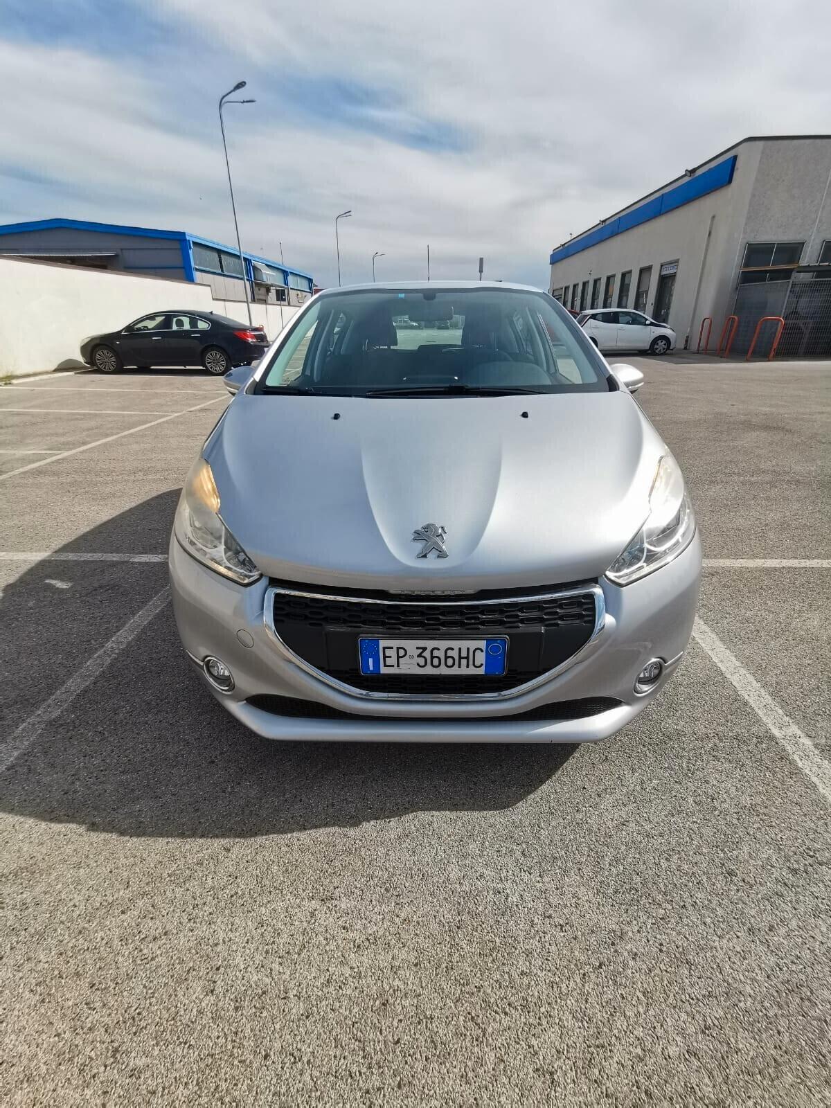 Peugeot 208 1.0 VTi 68 CV 5 porte Active - 2013