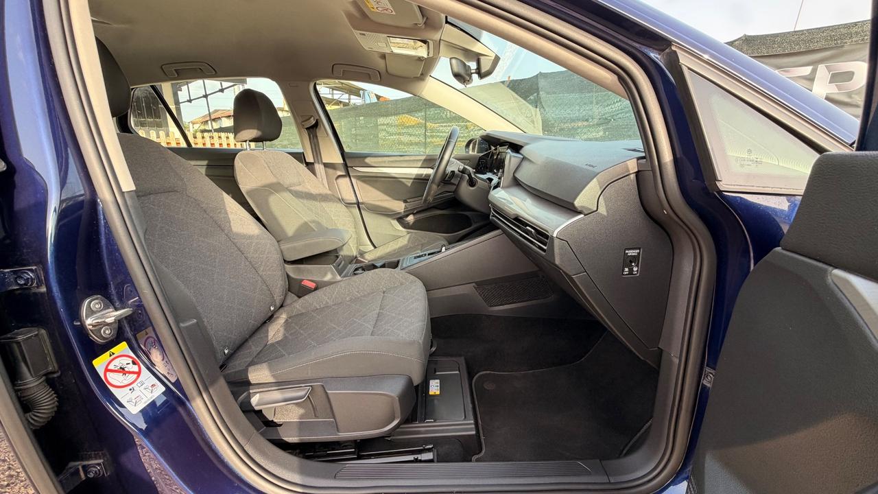 Volkswagen Golf 1.0 eTSI EVO DSG Life