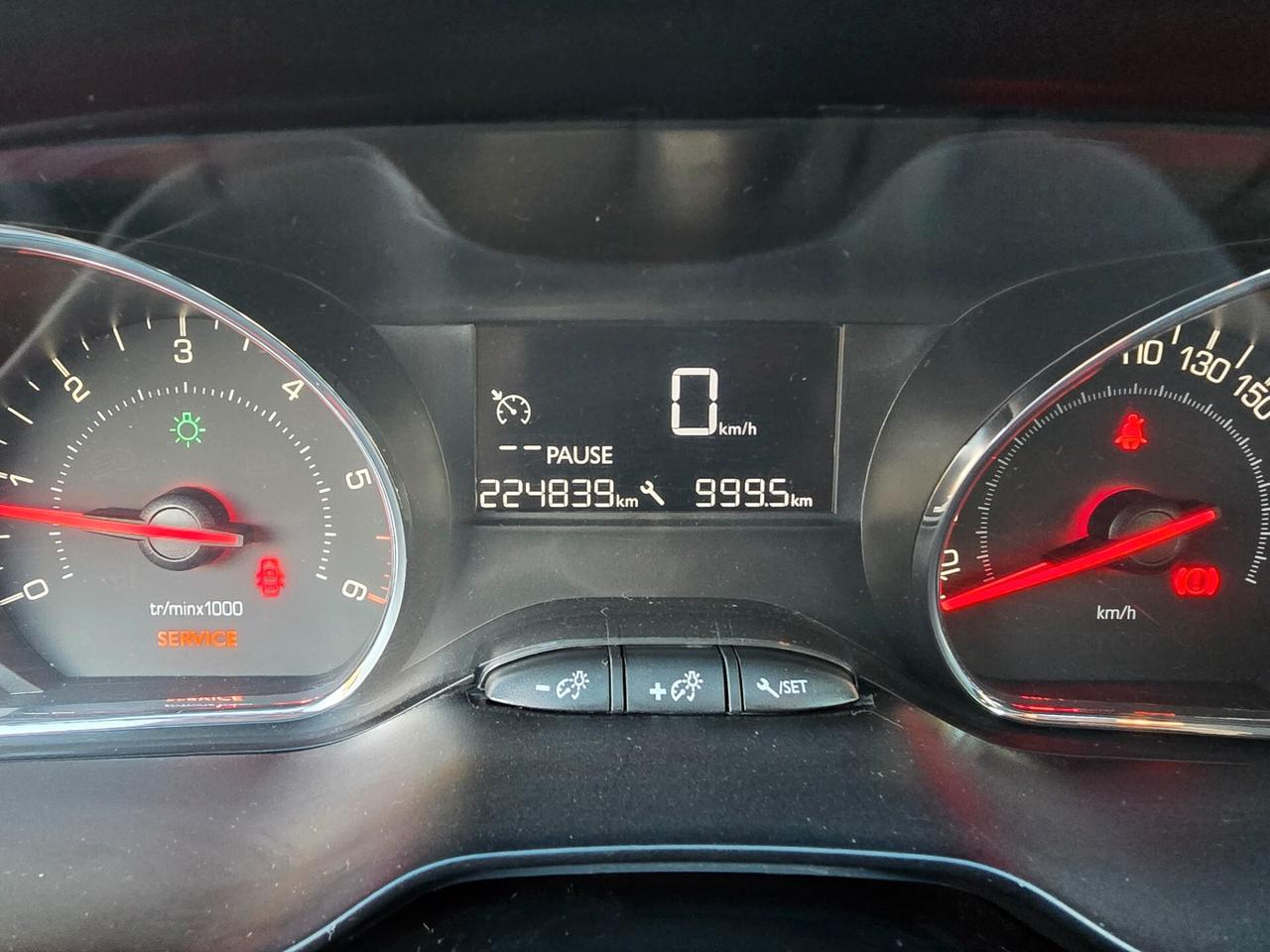 Peugeot 208 1.4 HDi 68 CV 5 porte Active