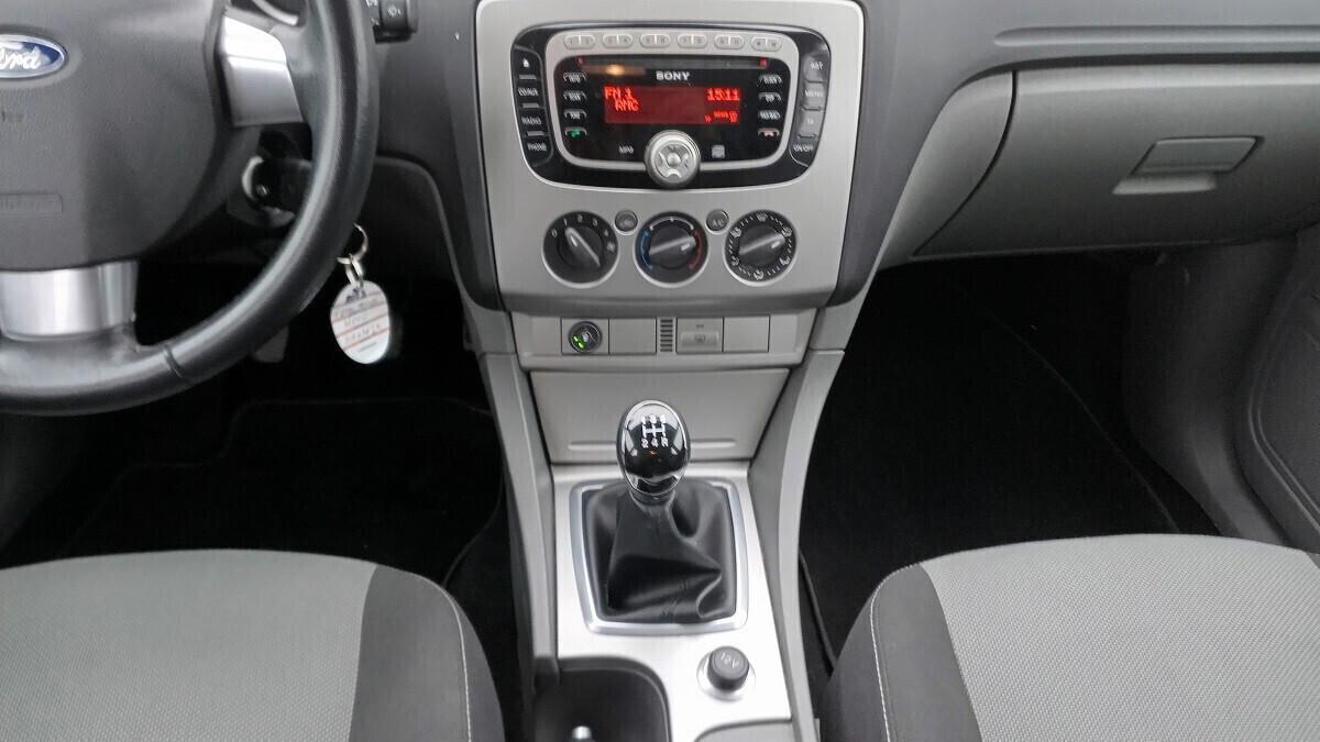 Ford Focus Station Wagon 2.0 Titanium -Gpl