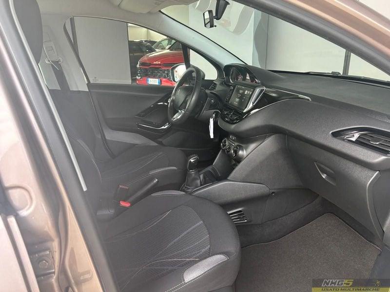 Peugeot 208 1.4 HDi 68 CV 5 porte Allure