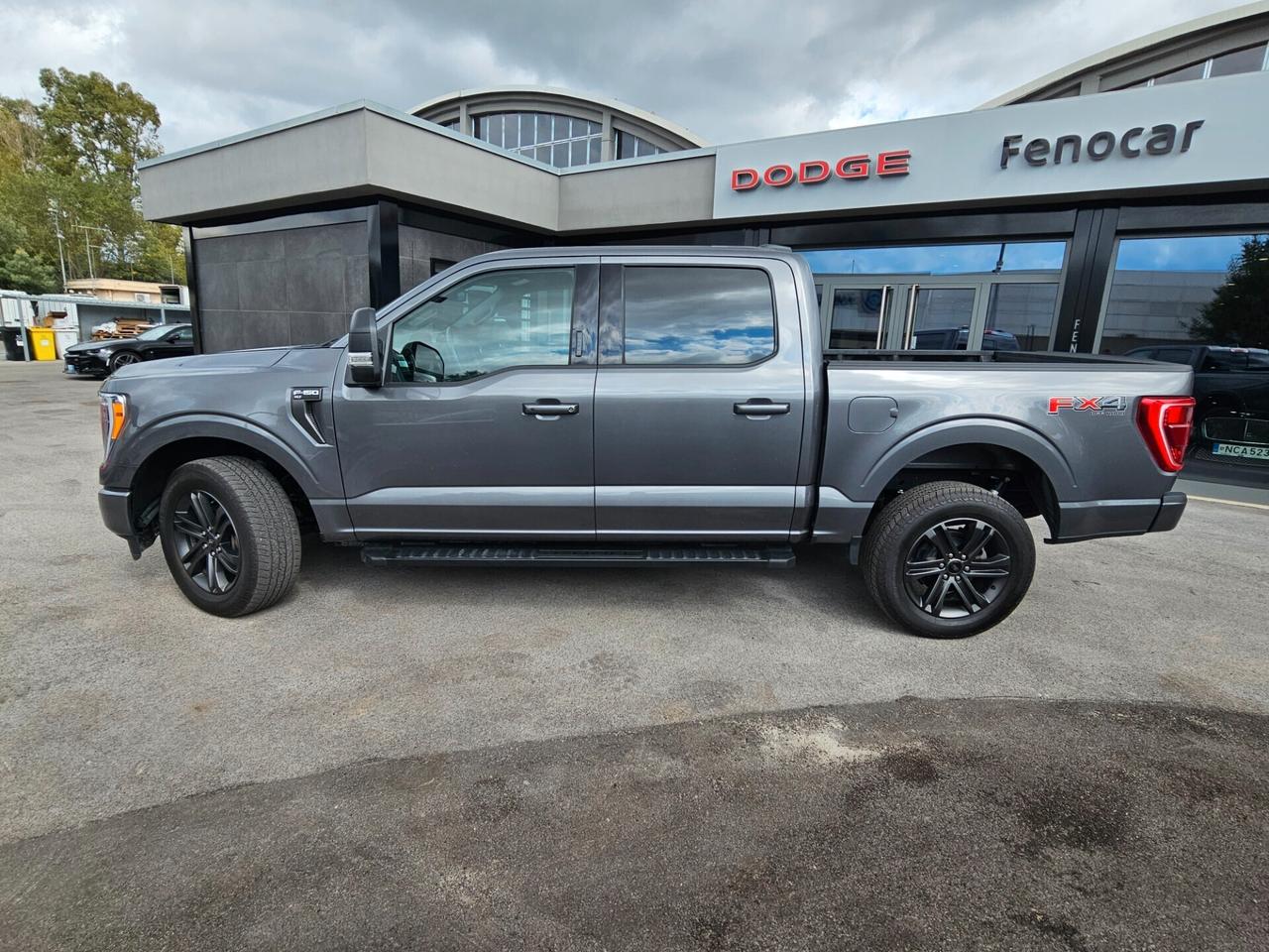 Ford F 150 5.0 V8 SUPERCREW XLT AUTOCARRO N1