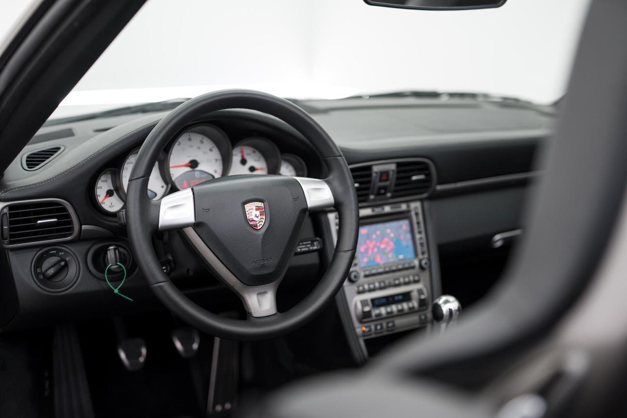 Porsche 911 Carrera 4 Cabriolet