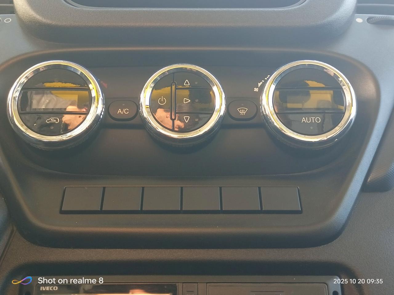 Iveco Daily 60C18D BTor 3.0 HPT PLM-DC-RG Cabinato